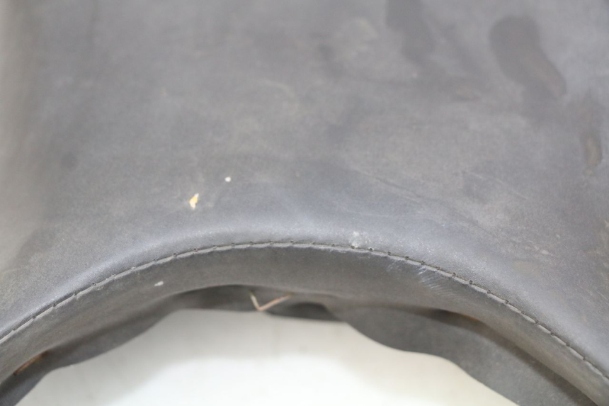 photo de SELLE HONDA VFR FI RC46 800 (1998 - 2001) - Détail de la pièce