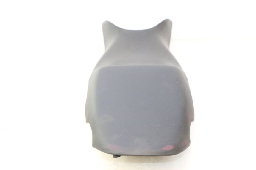photo de SELLE HONDA VFR FI RC46 800 (1998 - 2001) - Inspection visuelle