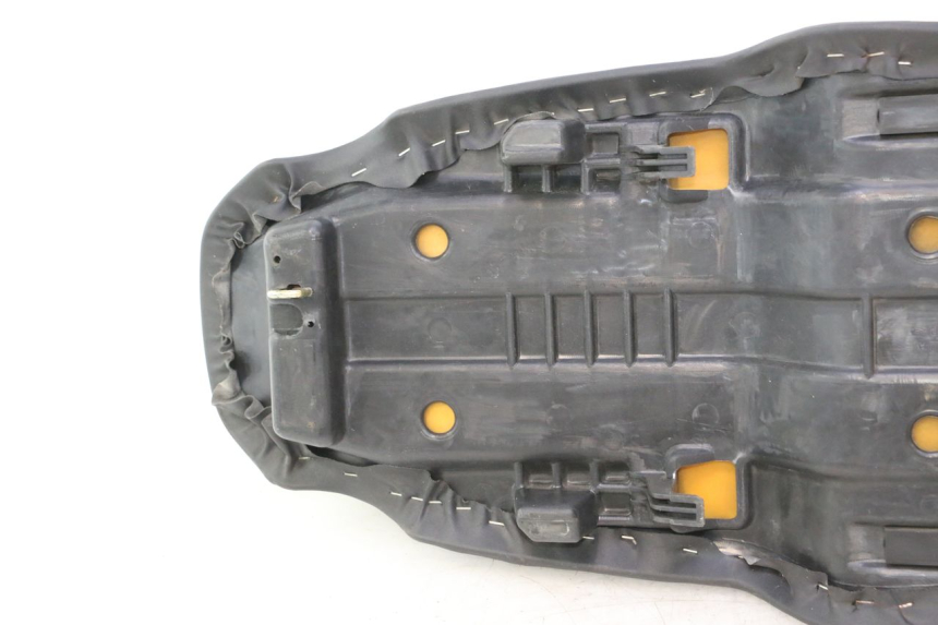photo de SELLE HONDA VFR FI RC46 800 (1998 - 2001) - Marquages et références