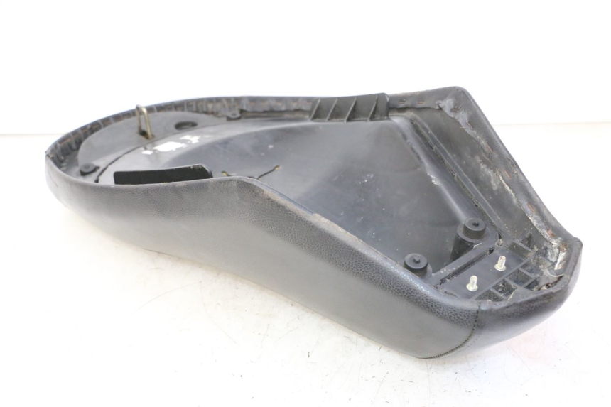 photo de SELLE PEUGEOT VIVACITY NEW 2T 50 (2008 - 2017) - Zoom état d’usage