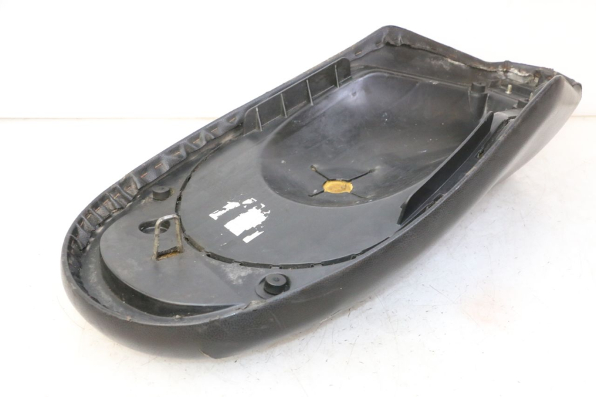 photo de SELLE PEUGEOT VIVACITY NEW 2T 50 (2008 - 2017) - Autre angle de vue