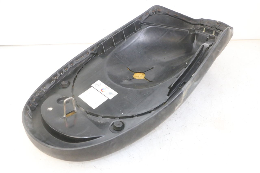 photo de SELLE PEUGEOT VIVACITY NEW 4T 50 (2008 - 2017) - Inspection visuelle