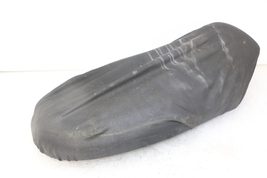 photo de SELLE PEUGEOT VIVACITY NEW 4T 50 (2008 - 2017) - Gros plan technique