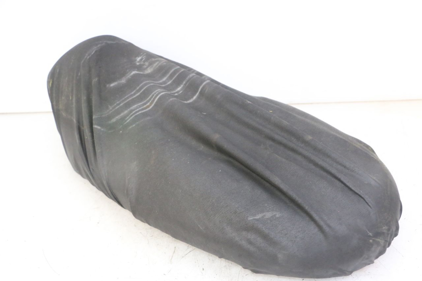 photo de SELLE PEUGEOT VIVACITY NEW 4T 50 (2008 - 2017) - Vue d’ensemble