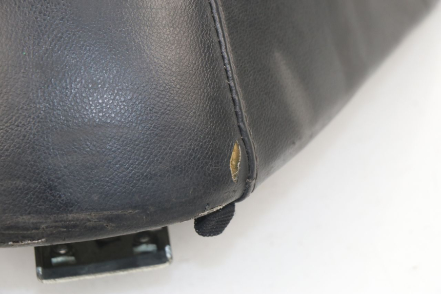 photo de SELLE PEUGEOT VIVACITY 50 (1998 - 2003) - Vue d’ensemble