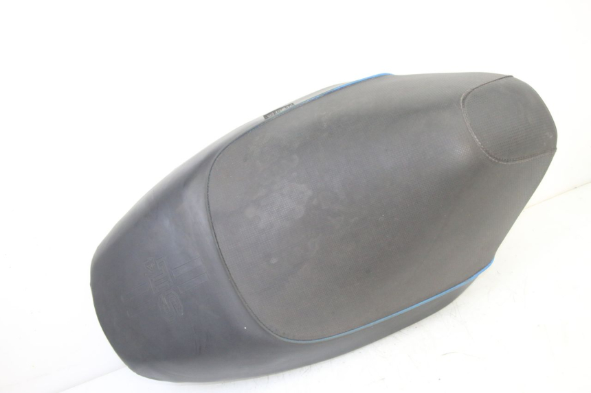 photo de SELLE PEUGEOT VIVACITY 50 (2004 - 2009) - Détail de la pièce