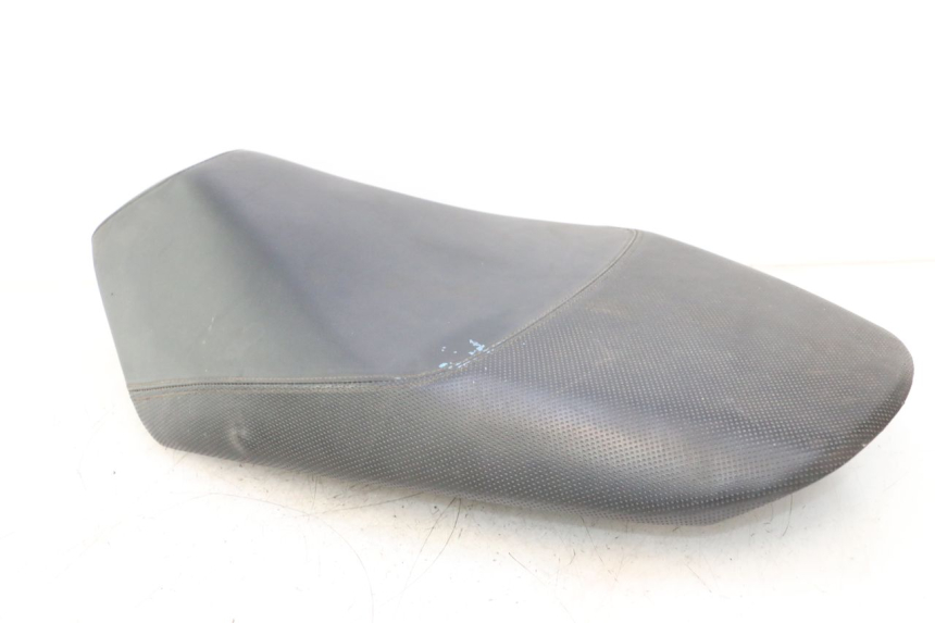 photo de SELLE PEUGEOT VIVACITY 50 (1998 - 2003) - Détails caractéristiques