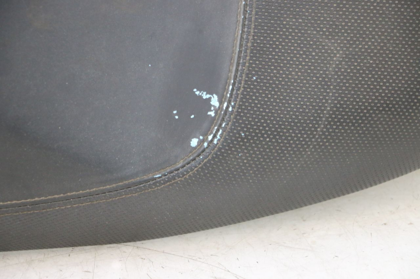 photo de SELLE PEUGEOT VIVACITY 50 (1998 - 2003) - Vue rapprochée
