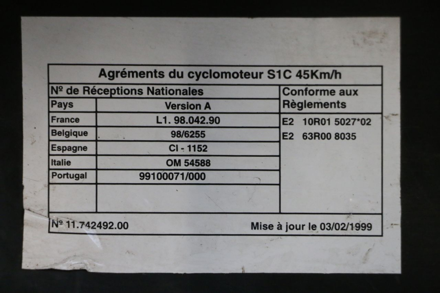 photo de SELLE PEUGEOT VIVACITY 50 (1998 - 2003) - Détail de la pièce