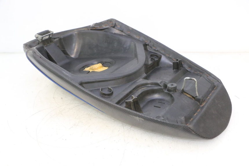 photo de SELLE PEUGEOT VIVACITY 50 (1998 - 2003) - Vue d’ensemble