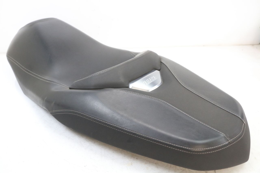 photo de SELLE YAMAHA XMAX X-MAX ABS 125 (2017 - 2020) - Points de fixation