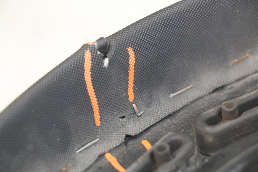 photo de SELLE YAMAHA X-MAX XMAX 250 (2006 - 2009) - Gros plan technique