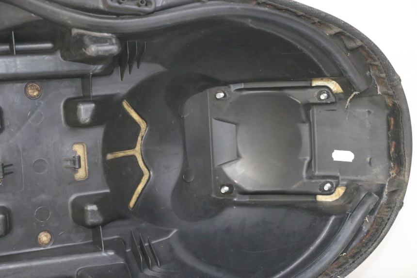 photo de SELLE YAMAHA XMAX X-MAX 125 (2006 - 2009) - Vue rapprochée