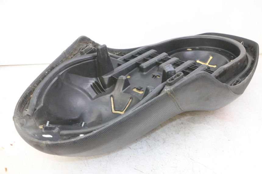 photo de SELLE YAMAHA XMAX X-MAX 125 (2006 - 2009) - Pièce contrôlée