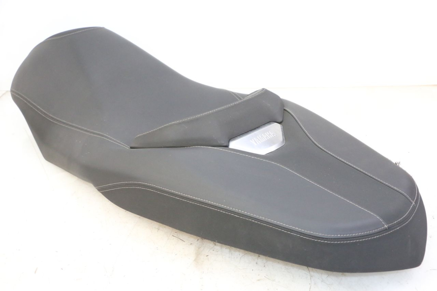 photo de SELLE YAMAHA XMAX X-MAX 125 (2021 - 2025) - Marquages et références