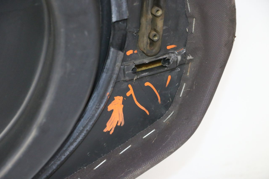 photo de SELLE YAMAHA X-MAX XMAX 250 (2006 - 2009) - Angle alternatif