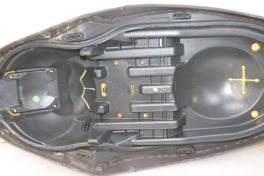 photo de SELLE YAMAHA X-MAX XMAX 250 (2006 - 2009) - Aperçu profil