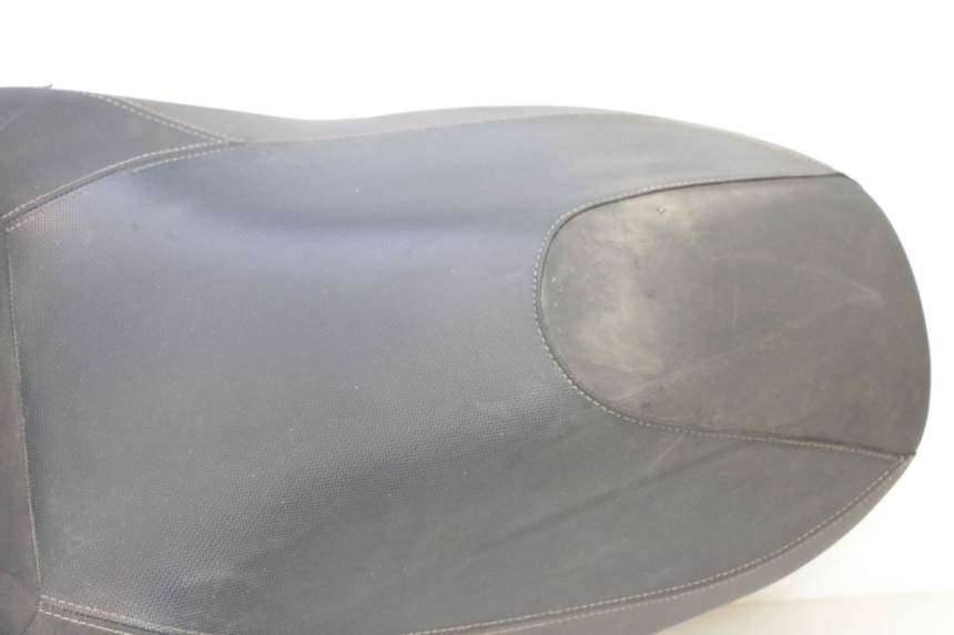 photo de SELLE YAMAHA X-MAX XMAX 125 (2010 - 2013) - Marquages et références