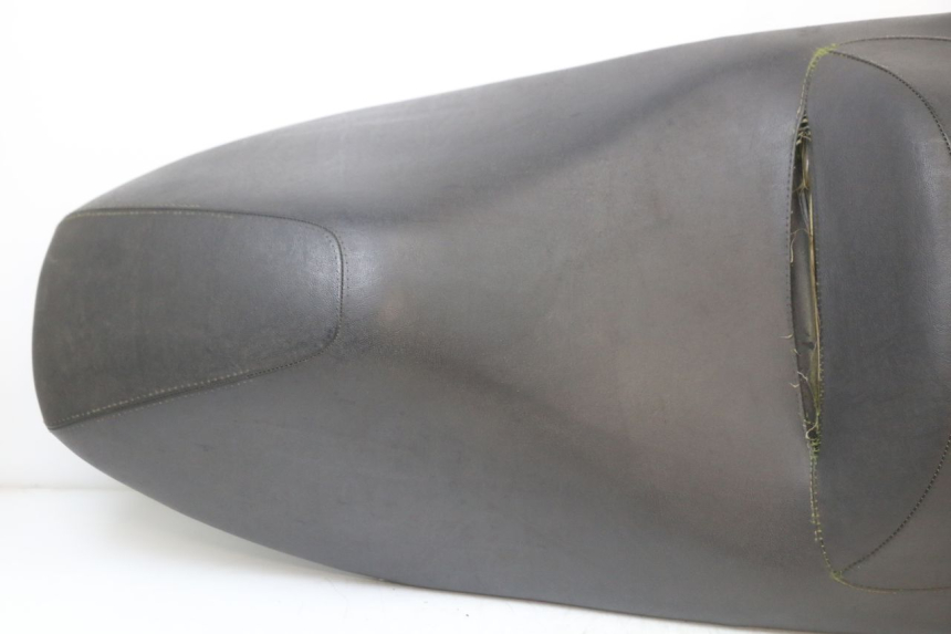 photo de SELLE PIAGGIO X10 125 (2012 - 2017) - Détail de la pièce