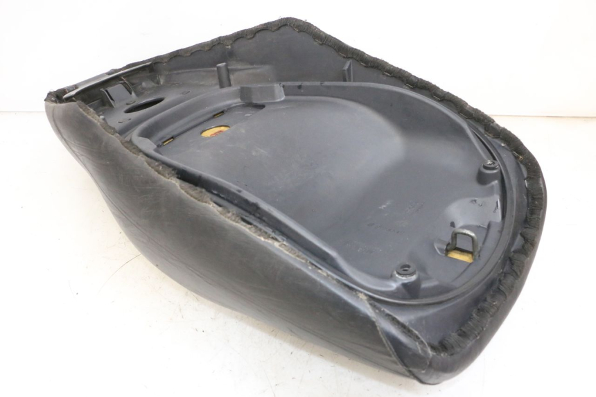 photo de SELLE PIAGGIO X8 125 (2004 - 2007) - État de surface