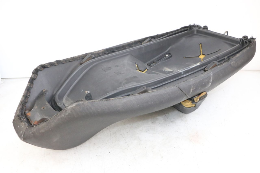 photo de SELLE PIAGGIO X9 125 (2000 - 2003) - État de surface