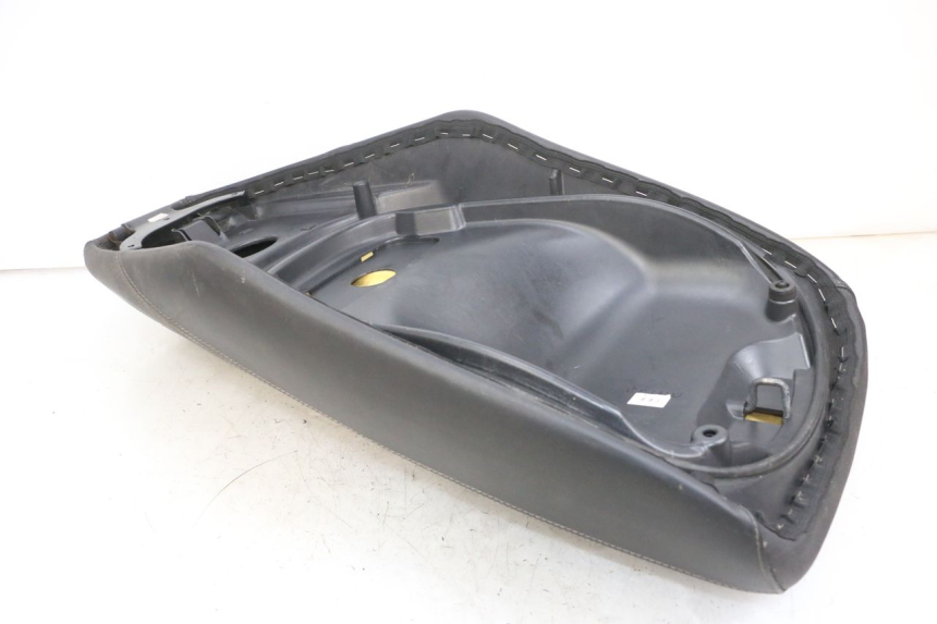 photo de SELLE PIAGGIO XEVO - X EVO 125 (2007 - 2017) - Détail de la pièce