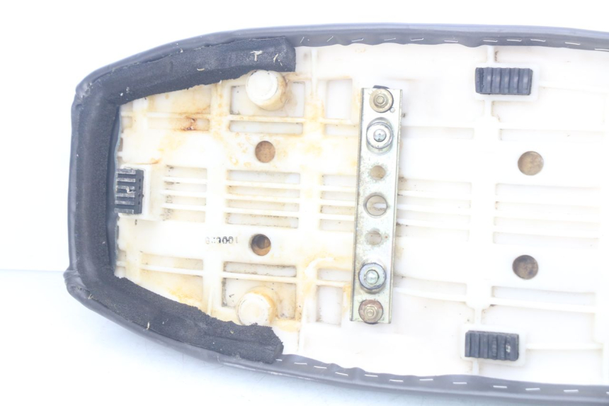 photo de SELLE SUZUKI XF FREEWIND 650 (1997 - 2003) - Détails caractéristiques