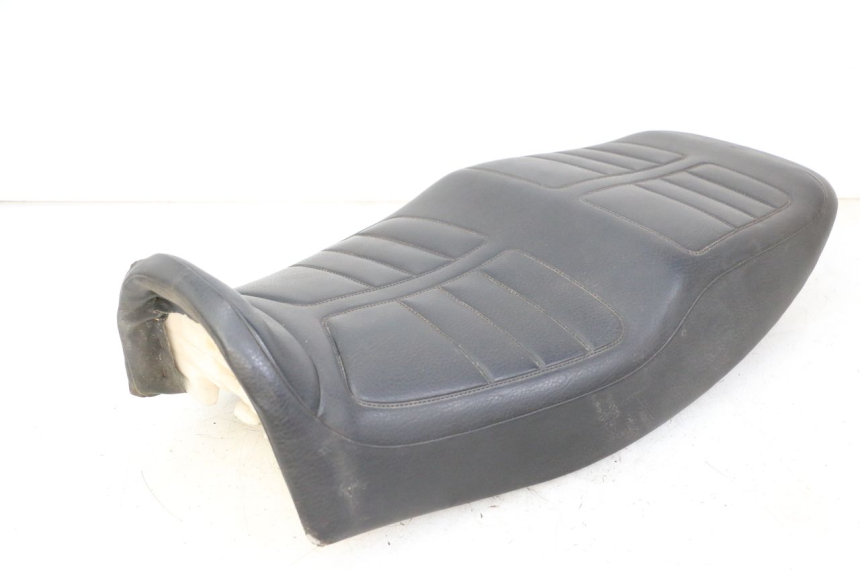 photo de SELLE YAMAHA XJN DIVERSION 600 (2000 - 2003) - Vue rapprochée