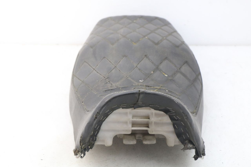 photo de SELLE YAMAHA XJN XJ N DIVERSION 600 (1994 - 1997) - Gros plan technique