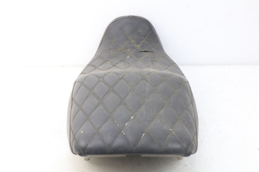 photo de SELLE YAMAHA XJN XJ N DIVERSION 600 (1994 - 1997) - Points de fixation