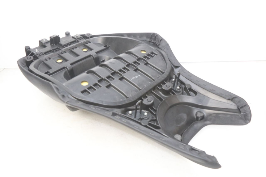 photo de SELLE YAMAHA XP T-MAX TMAX ABS 530 (2012 - 2015) - Marquages et références