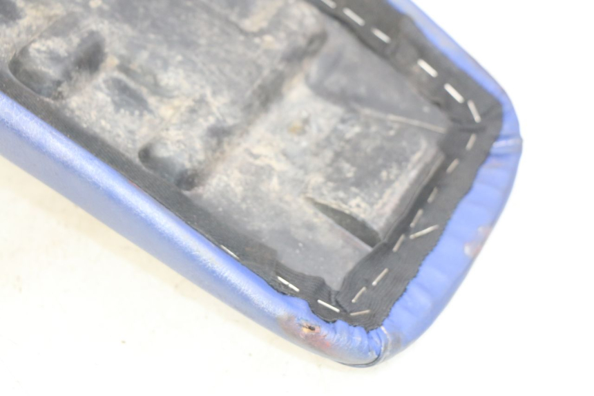 photo de SELLE PEUGEOT XP6 50 (1997 - 2003) - Autre angle de vue