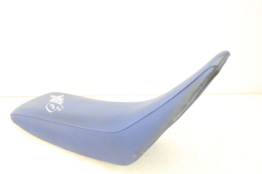 photo de SELLE PEUGEOT XP6 50 (1997 - 2003) - Points de fixation