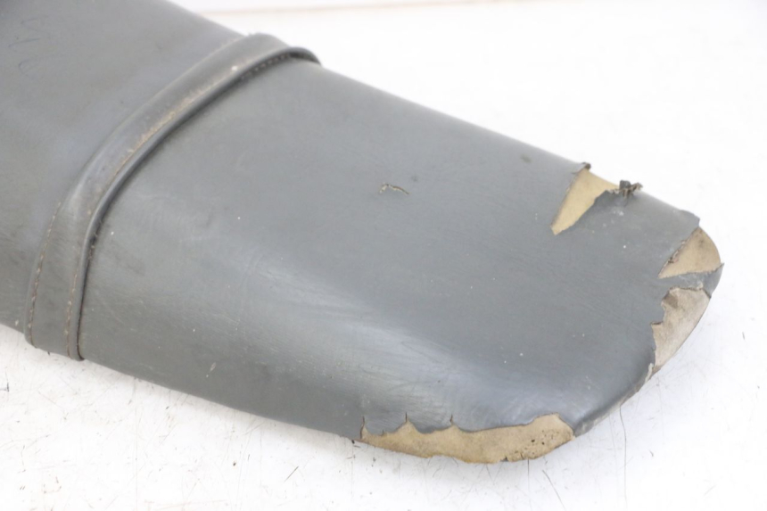 photo de SELLE PEUGEOT XP6 50 (1997 - 2003) - Zoom composants