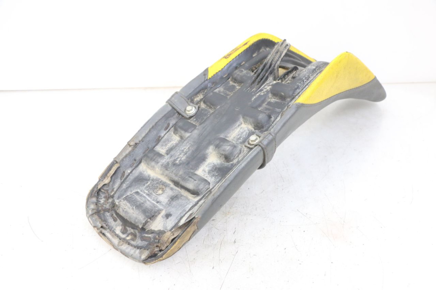 photo de SELLE PEUGEOT XP6 50 (1997 - 2003) - Gros plan technique