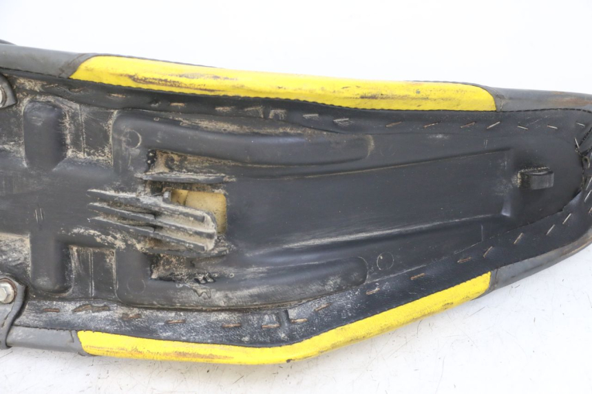 photo de SELLE PEUGEOT XP6 50 (1997 - 2003) - Vue d’ensemble