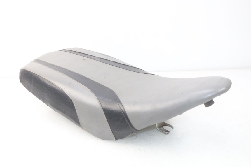 photo de SELLE SHINERAY XY150STE 150 - Points de fixation