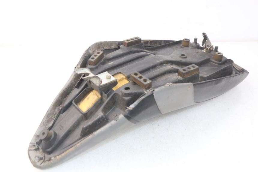 photo de SELLE SHINERAY XY150STE 150 - État de surface