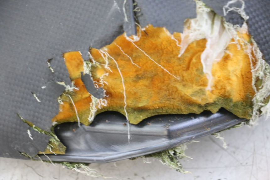 photo de SELLE YAMAHA AEROX 50 (1997 - 2006) - Marquages et références