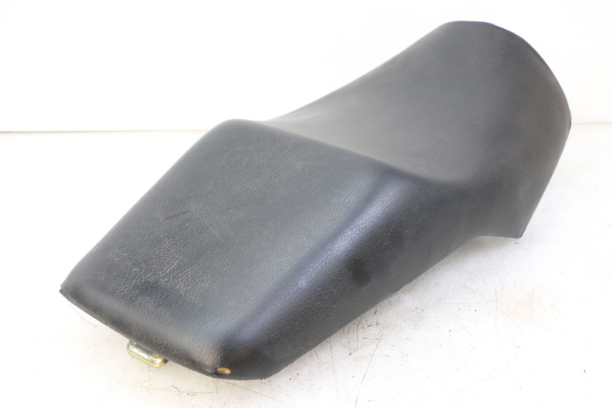 photo de SELLE YAMAHA FZS FAZER 600 (2001 - 2003) - Inspection visuelle