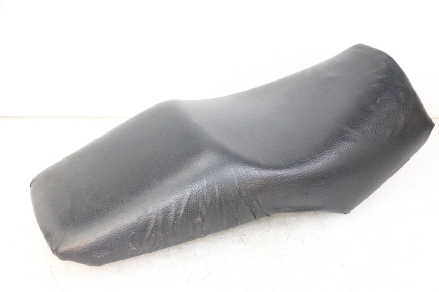 photo de SELLE YAMAHA FZS FAZER 600 (2001 - 2003) - Vue rapprochée