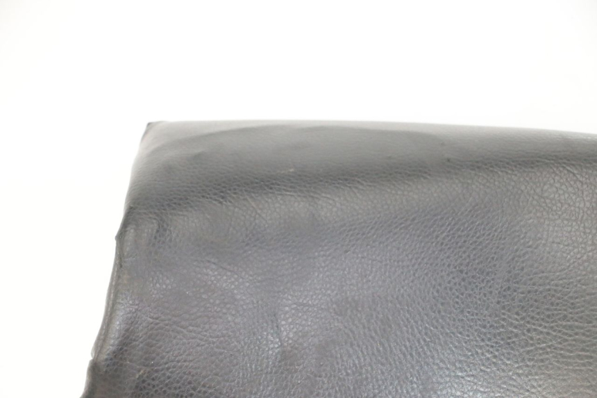 photo de SELLE YAMAHA FZS FAZER 600 (2001 - 2003) - Détail de la pièce