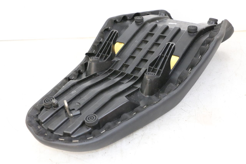 photo de SELLE YAMAHA TRACER 7 700 (2020 - 2024) - Points de fixation