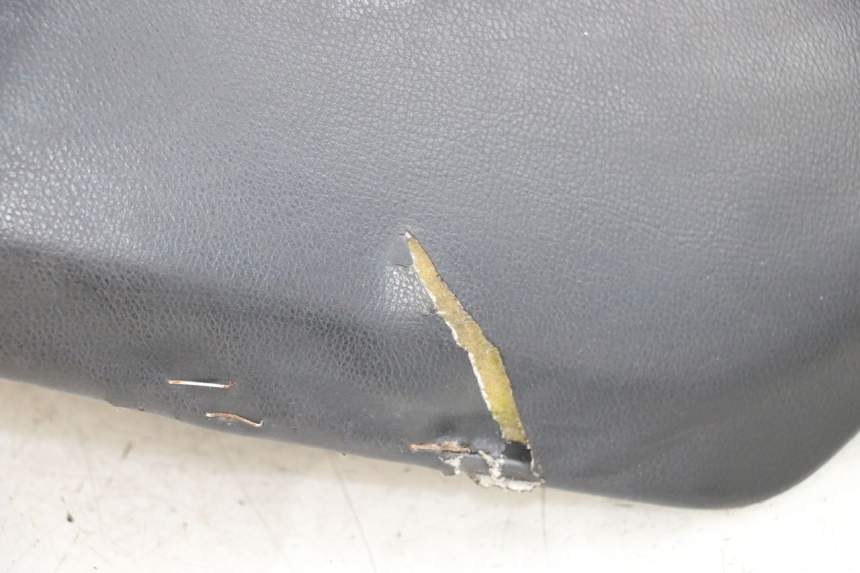 photo de SELLE YAMAHA YN NEO'S 50 (1997 - 2004) - Vue rapprochée