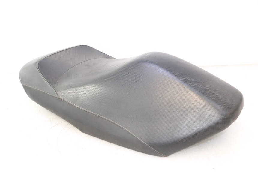 photo de SELLE YAMAHA YP MAJESTY 125 (2007 - 2010) - Gros plan technique