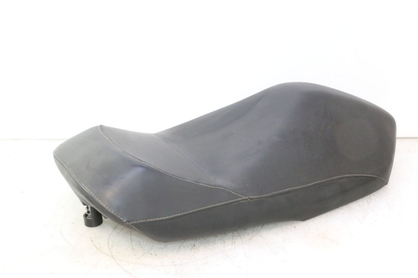 photo de SELLE YAMAHA YP MAJESTY 125 (2002 - 2006) - Gros plan technique