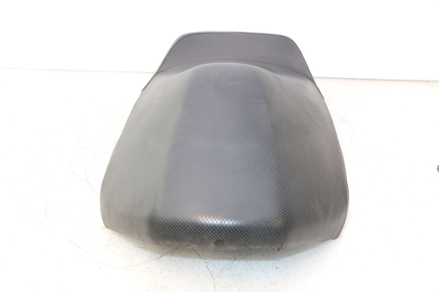 photo de SELLE YAMAHA YP MAJESTY 125 (2002 - 2006) - Points de fixation