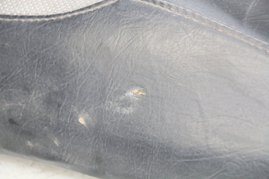 photo de SELLE YIYING YY50QT-10 50 (2007 - 2022) - État de surface