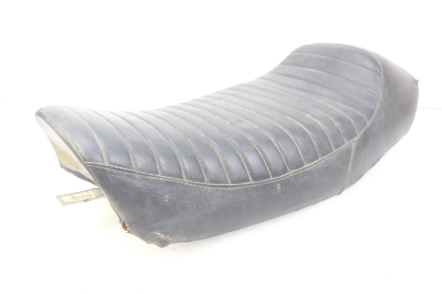 photo de SELLE KAWASAKI ZEPHYR 1100 ( - 1995) - Points de fixation