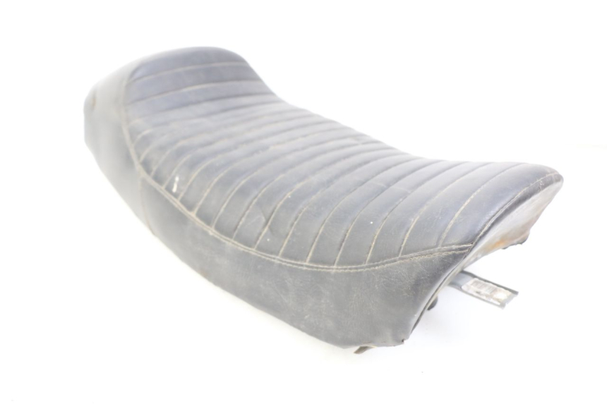 photo de SELLE KAWASAKI ZEPHYR 1100 ( - 1995) - État de surface